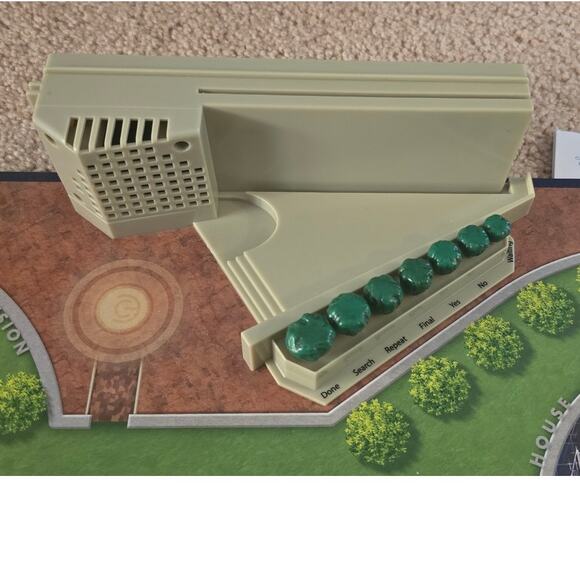 Vintage Clue FX Talking Board Game from 2003 - Picture 11 of 15